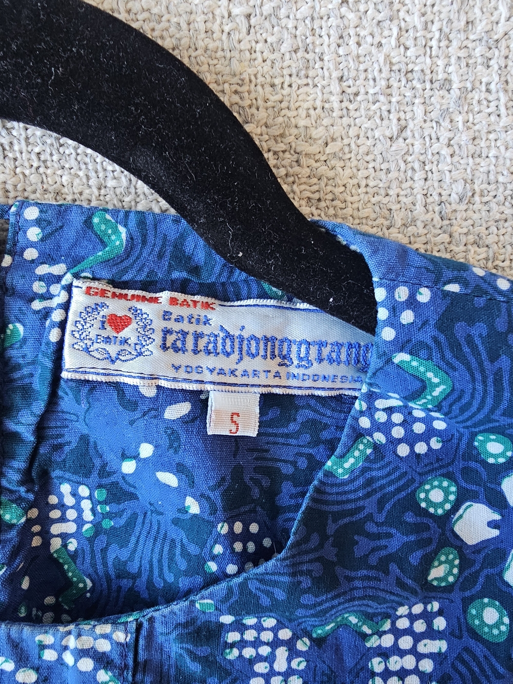Bundle Of Women Tops In Excellent Condition - Picture 10 of 15